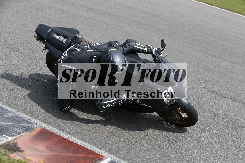 /Archiv-2024/29 12.06.2024 MOTO.CH Track Day ADR/Gruppe blau/81